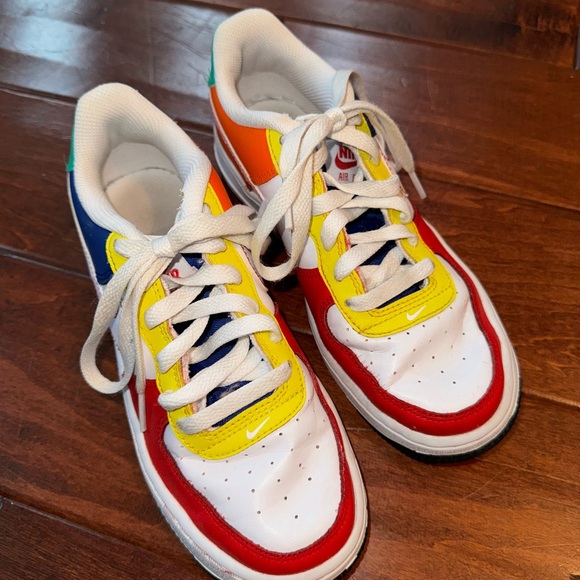 Nike Air Force One, kids size 3.5Y - Picture 2 of 6